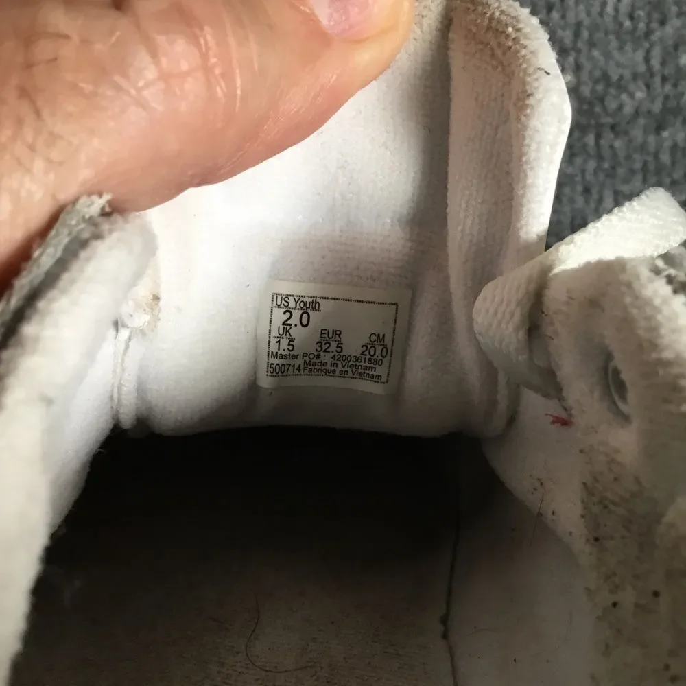 Vans white leather sneakers kids/youth size 2